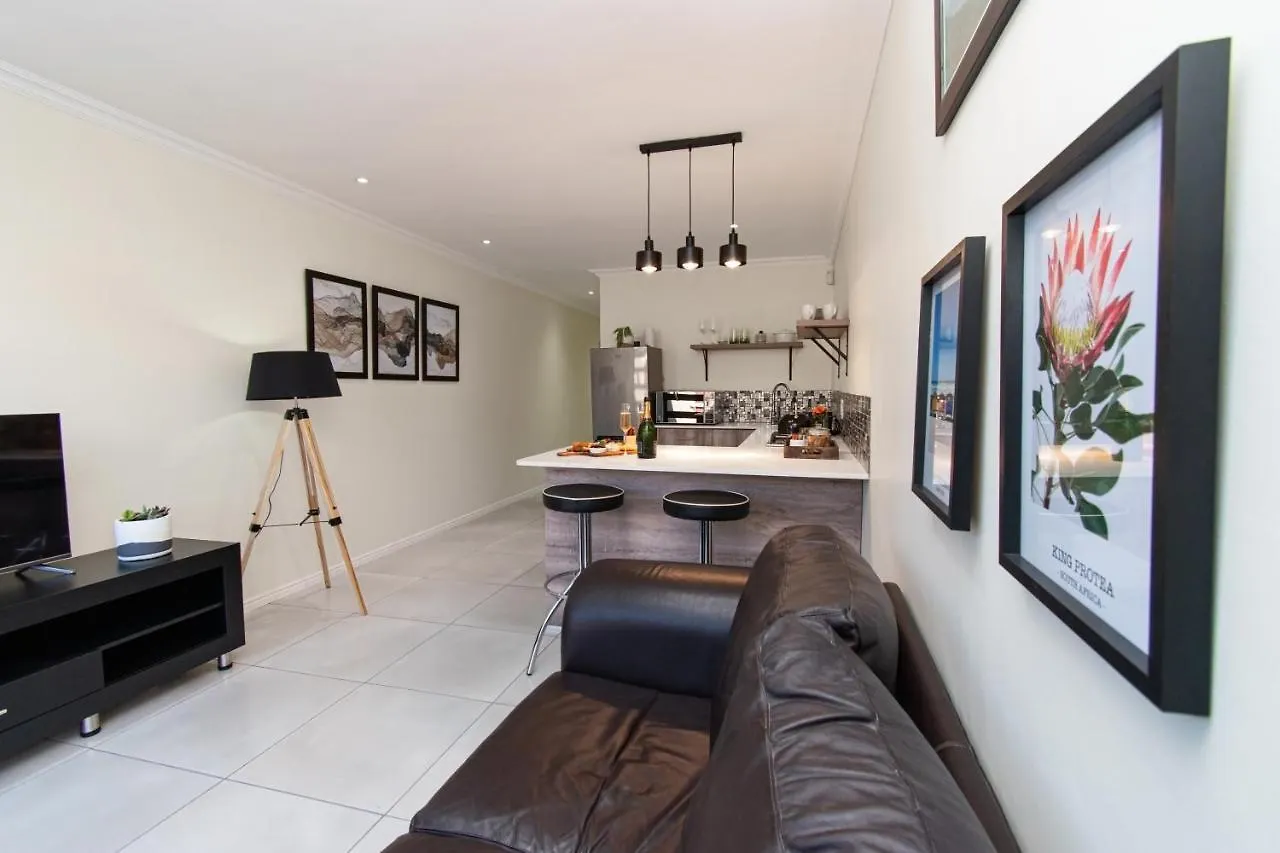 Bella Muize Apartment Cape Town