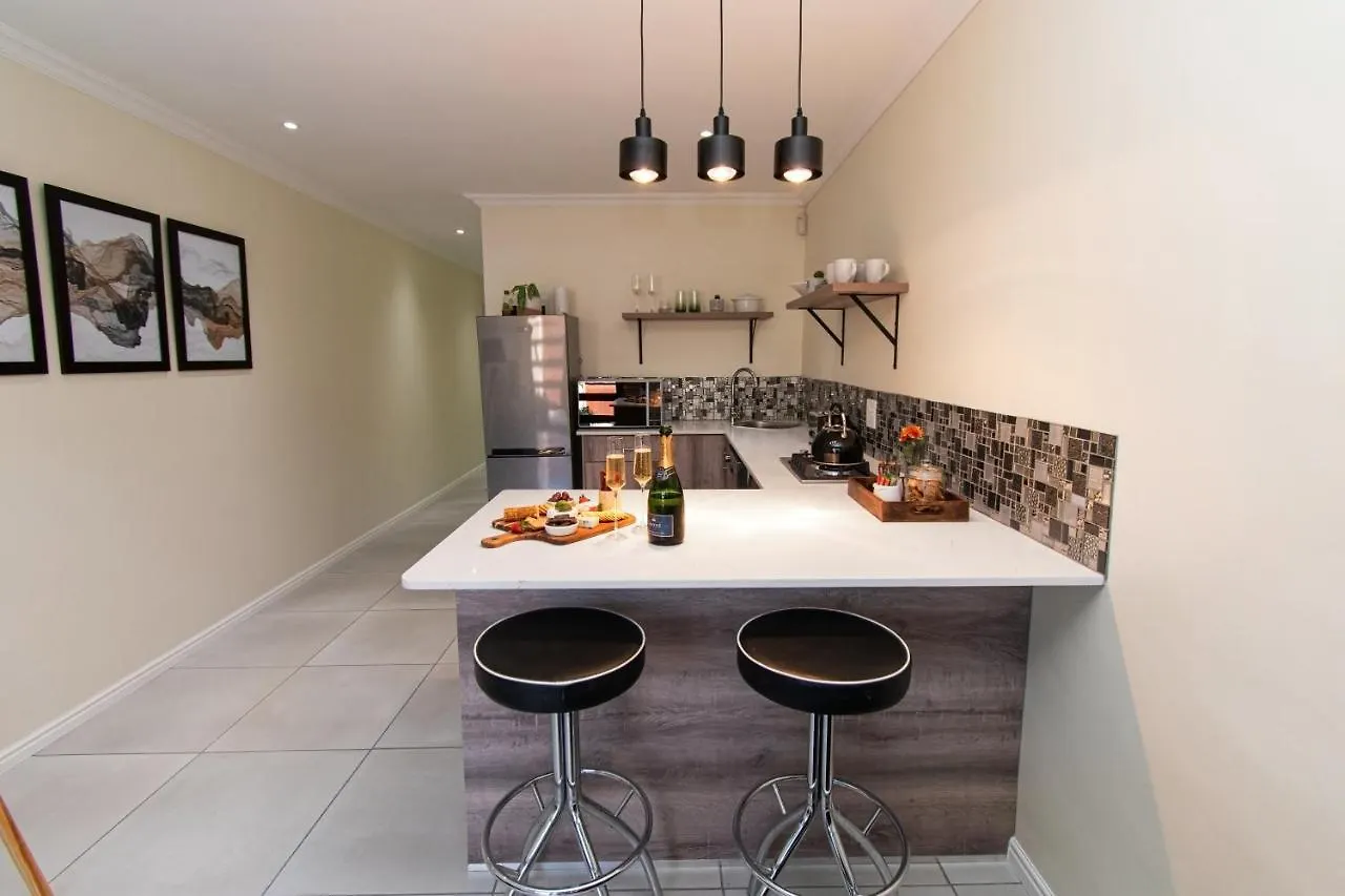 Bella Muize Apartment Cape Town